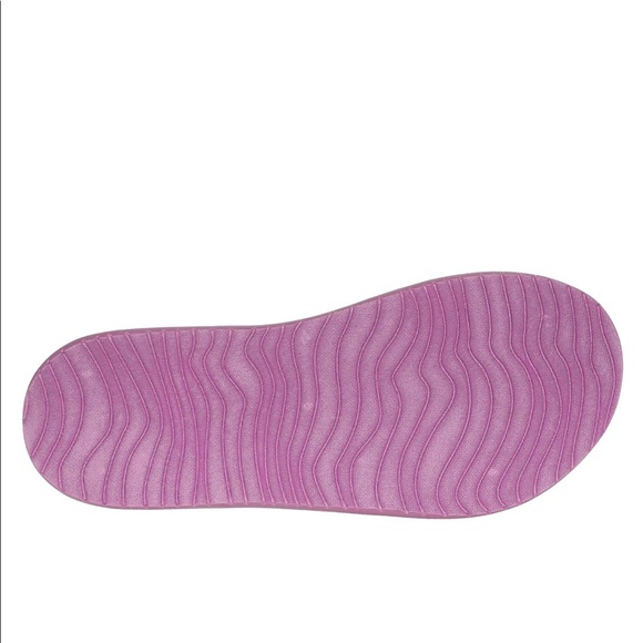 NWT Reef Kids Pom Pom Flip Flop - Picture 7 of 7